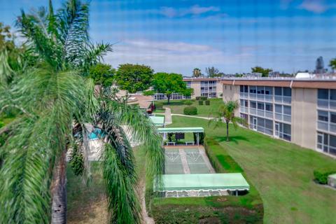 300 Village Green S Cir #414, Palm Springs, FL 33461