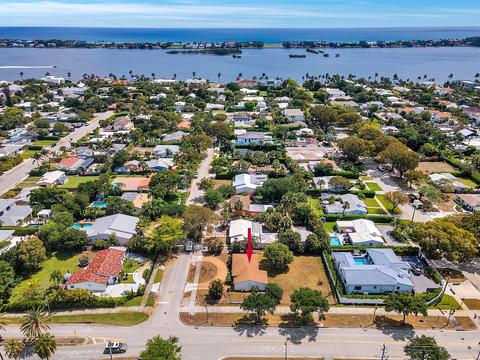 246 Ashworth St, West Palm Beach, FL 33405