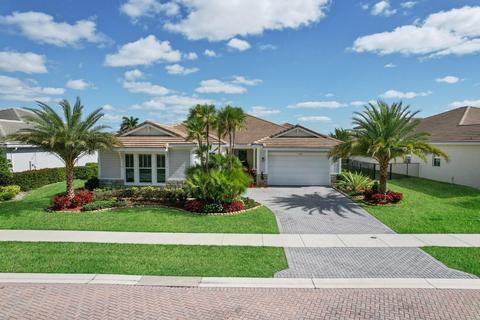 9690 Captiva Cir, Boynton Beach, FL 33437