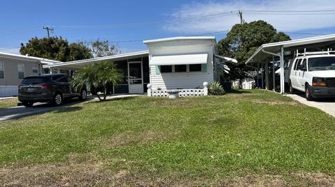 7029 SE Ridgeway Ter, Hobe Sound, FL 33455