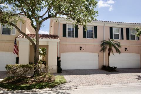 60 Laurel Oaks Cir, Tequesta, FL 33469