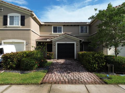 2218 SW Marshfield Ct, Port Saint Lucie, FL 34953