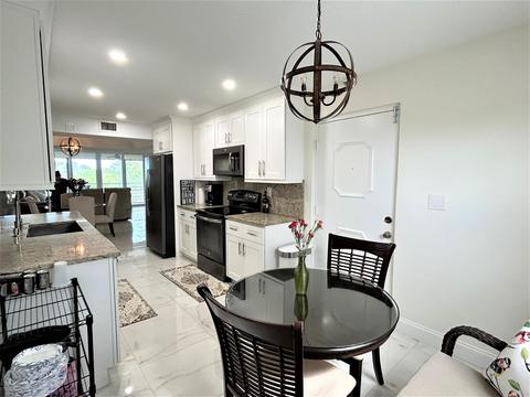 3326 Arcara Way #401, Lake Worth, FL 33467