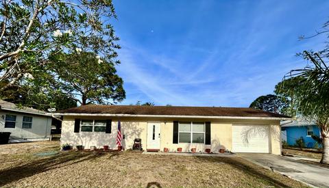 661 SE Prineville St, Port Saint Lucie, FL 34983