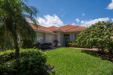 627 Rosa Ct, Palm Beach Gardens, FL 33410