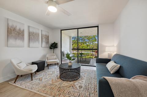 955 Egret Cir #206, Delray Beach, FL 33444