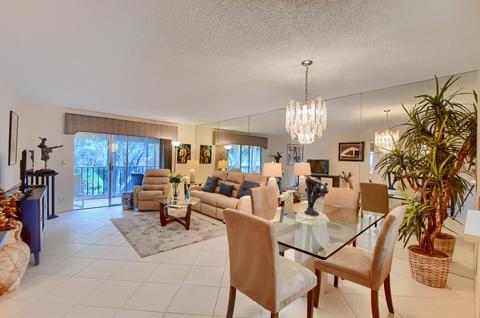 7281 Amberly Ln #201, Delray Beach, FL 33446