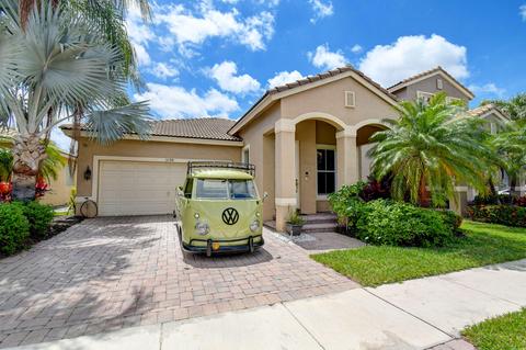 5130 Massy Dr, Lake Worth, FL 33463