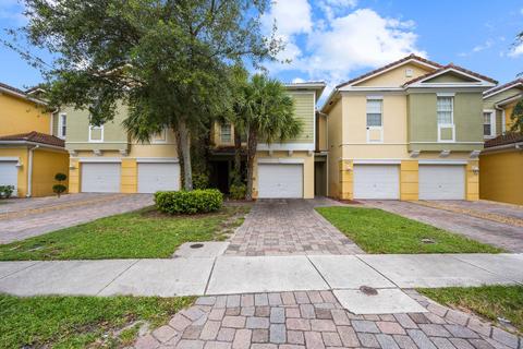 931 Pipers Cay Dr, West Palm Beach, FL 33415