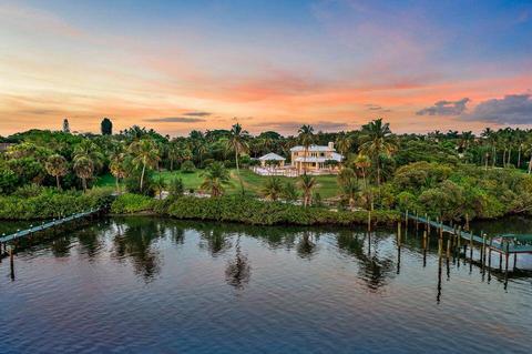 512 S Beach Rd, Hobe Sound, FL 33455