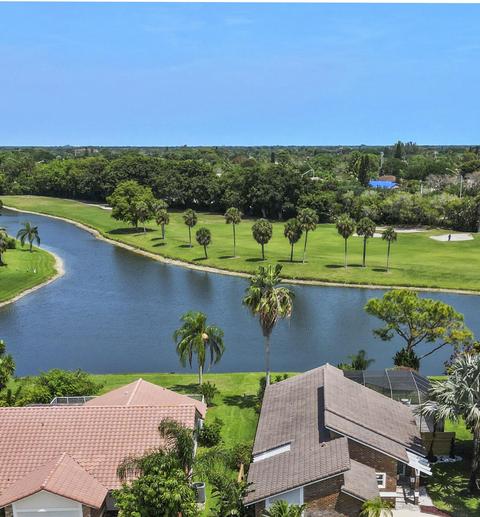 10095 Camelback Ln, Boca Raton, FL 33498