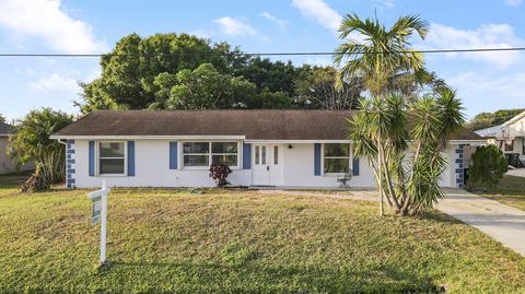 1282 SE Petunia Ave, Port Saint Lucie, FL 34952