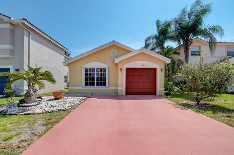 3568 Chesapeake Cir, Boynton Beach, FL 33436
