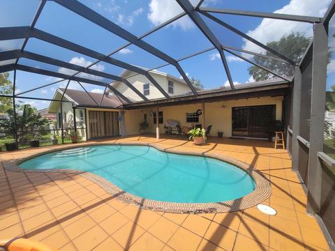 6810 NW 47 Pl, Lauderhill, FL 33319
