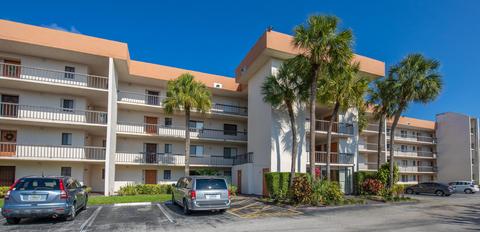 5917 Via Vermilya #404, Lake Worth, FL 33462