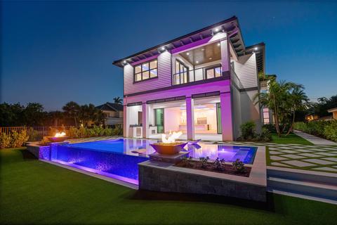 1014 N Atlantic Dr, Lantana, FL 33462