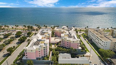 2051 SE 3rd St #TH14, Deerfield Beach, FL 33441
