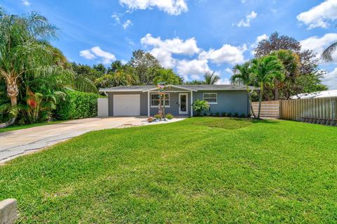3118 SE Orchid St, Stuart, FL 34997