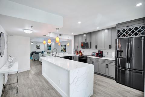 9170 SW 14th St #4208, Boca Raton, FL 33428
