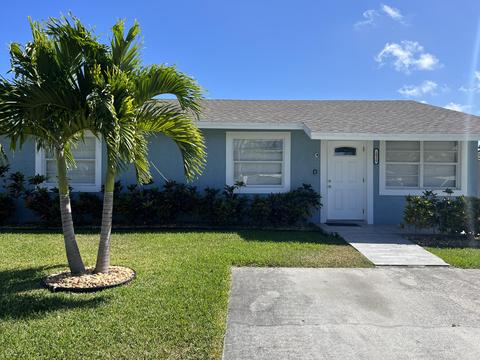 1020 W Lakewood Rd, West Palm Beach, FL 33405
