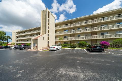 3286 Arcara Way #407, Lake Worth, FL 33467