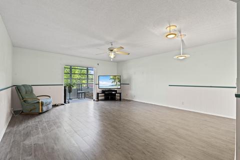 4770 NW 21st St #205, Lauderhill, FL 33313