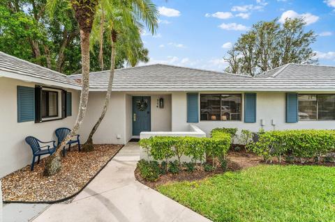 714 Club Dr, Palm Beach Gardens, FL 33418