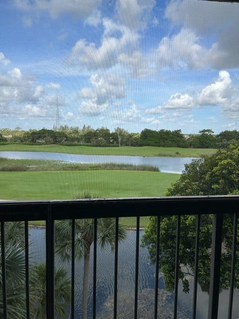 1555 Bridgewood Dr, Boca Raton, FL 33434