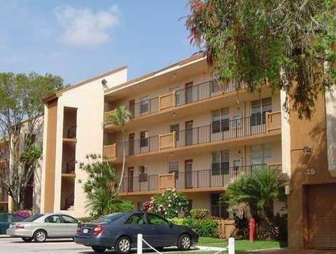 25 Abbey Ln #405, Delray Beach, FL 33446