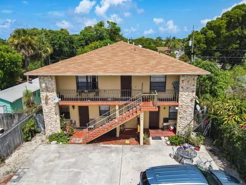422 S L St #1, Lake Worth, FL 33460