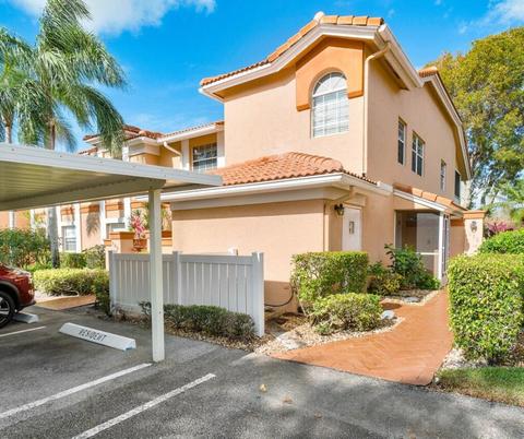9661 Shadybrook Dr #202, Boynton Beach, FL 33437