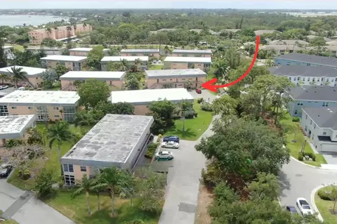 2950 SE Ocean Blvd #33-3, Stuart, FL 34996