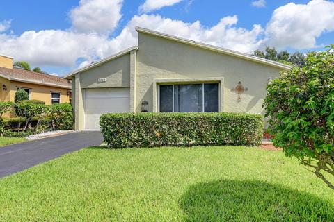 5203 Mirror Lakes Blvd, Boynton Beach, FL 33472