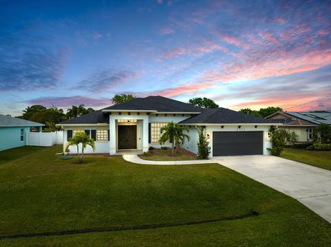 2755 SE Rawlings Rd, Port Saint Lucie, FL 34952