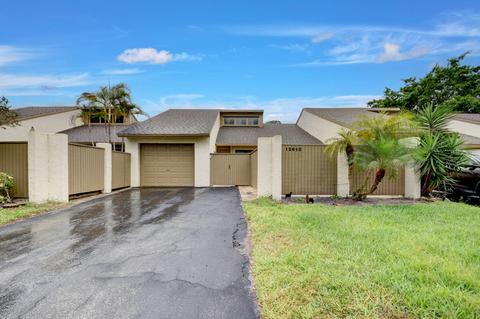 12612 Shady Pines Ct, Wellington, FL 33414