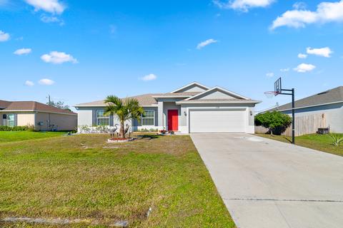 119 SW Grove Ave, Port Saint Lucie, FL 34983