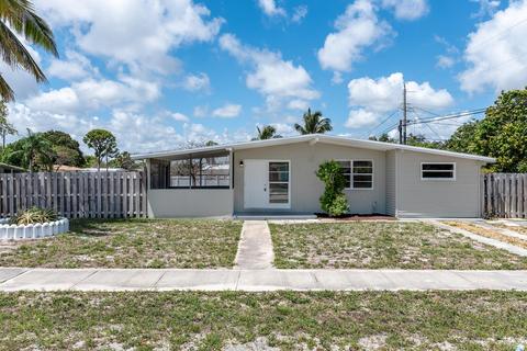 4701 NE 2nd Ter, Pompano Beach, FL 33064