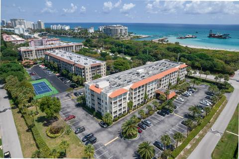 951 De Soto Rd #127, Boca Raton, FL 33432