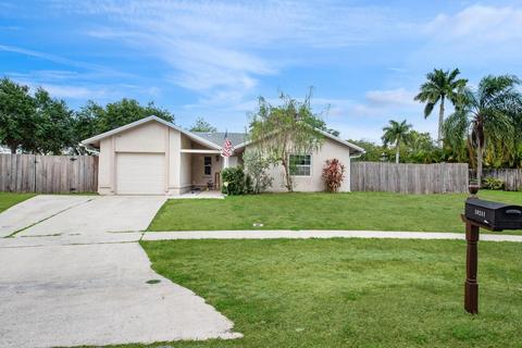 10241 Symphony Ln, Royal Palm Beach, FL 33411