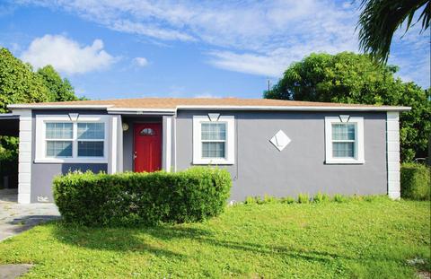 360 W 27th St, Riviera Beach, FL 33404