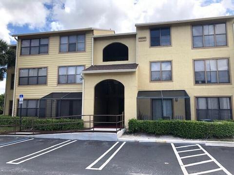 2303 N Congress Ave #22, Boynton Beach, FL 33426
