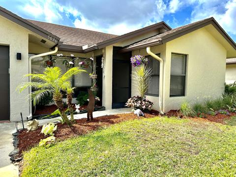 5036 Pine Dr, Boynton Beach, FL 33437