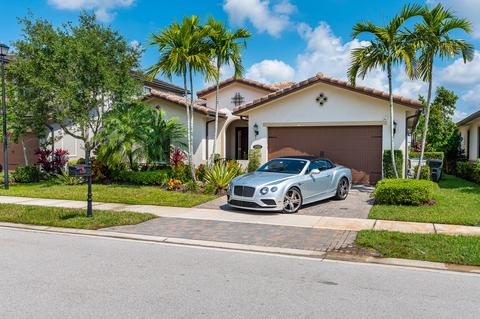 11525 Carrington Ave, Parkland, FL 33076