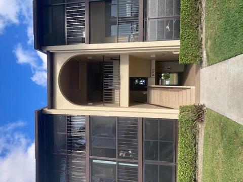 632 Sea Pine Way #B3, Greenacres, FL 33415
