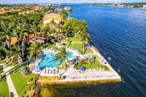 110 Yacht Club Way #107, Hypoluxo, FL 33462