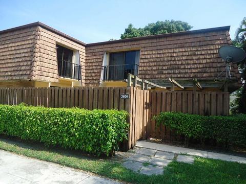2604 26th Ln, Greenacres, FL 33463