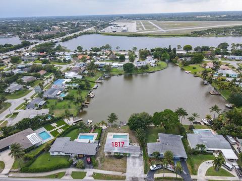 1817 High Ridge Rd, Lake Worth, FL 33461