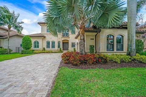 8278 Hawks Gully Ave, Delray Beach, FL 33446