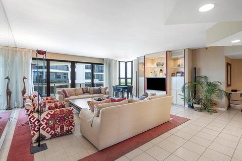 3120 S Ocean Blvd #2-202, Palm Beach, FL 33480
