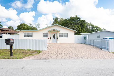 5961 Mango Rd, Royal Palm Estates, FL 33413